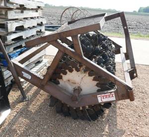 lot 5 image: Terra 320 Aerator 64 inches wide