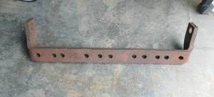 lot 10 image: Tractor draw bar