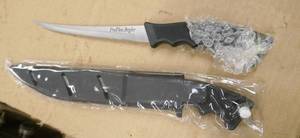 lot 34 image: 2 new filet knives
