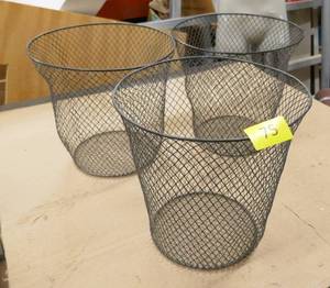 lot 75 image: 3 wire mesh bendable waste paper baskets
