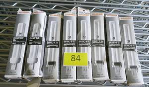 lot 84 image: 8 New compact fluorescent bulbs