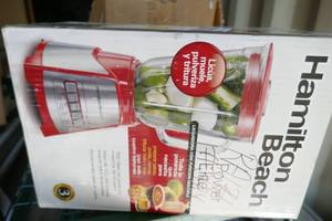 lot 91 image: New Hamilton Beach blender