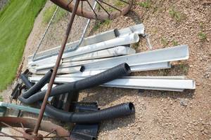 lot 115 image: Lot of gutter and drainage hose