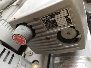 lot 195 image: Becker 115V vacuum pump - untested