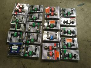 lot 37 image: Lot of Door Handles Various Models and Conditions  Customer Returns See Pictures