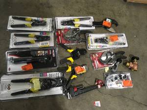 lot 38 image: Lot of Hand Tools Various Models and Conditions  Customer Returns See Pictures