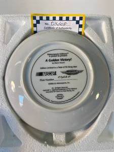 lot 9 image: 2001 NASCAR collectible plates, 1506p & 0366p, with certificates of authenticity - excellent condition