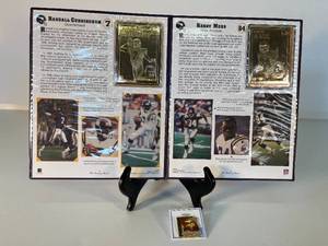 lot 25 image: MN Vikings Randall Cunningham & Randy Moss Official 22kt Gold Football Cards  Vikings Champions pin