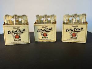 lot 27 image: 3 collectible 6-packs Schmidts City Club Beer, St. Paul bottles in carrying cases