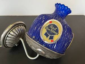 lot 30 image: cool vintage Pabst Blue Ribbon Beer light fixture - works