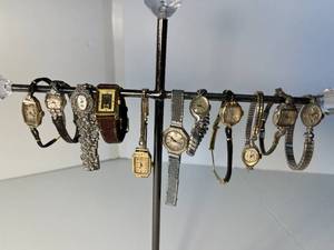lot 71 image: 11 mainly vintage wristwatches Gruen, Elgin, Faberge and more