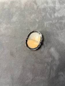 lot 81 image: beautiful antique cameo pin - sterling silver
