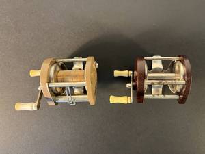lot 89 image: 2 completely restored Ocean City fishing reels  #1581 and #21