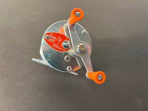lot 100 image: completely restored fishing reel in box Ocean City #1999, made in USA