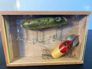 lot 102 image: 5 antique fishing lures in glass-covered cigar boxes