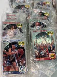 lot 212 image: lot of basketball trading cards