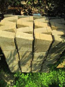 lot 28 image: Pallet of landscape block...