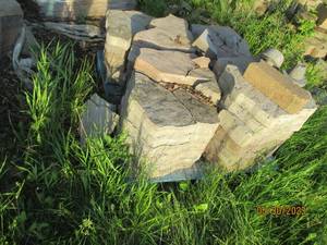 lot 36 image: Pallet of landscape block...