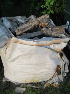 lot 44 image: Pallet box of cut firewood...