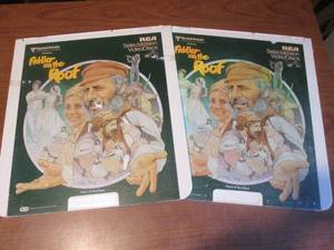 (DL) Vintage Fiddler On The Roof V...