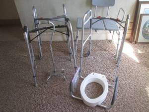 (DL) 3 Folding Walkers, Shower Cha...