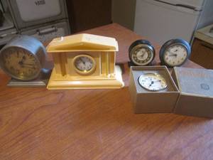 (K) 5 Vintage Windup Clocks Includi...