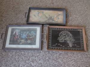 (DL) 3 Vintage Serving Trays...