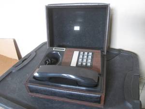 (DL) Vintage DecoTel Personal Tele...