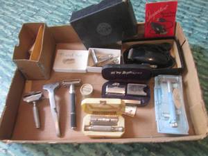 (DL) Assorted Vintage Razors...