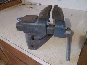 (K) Powr Kraft 4 Bench Vise...