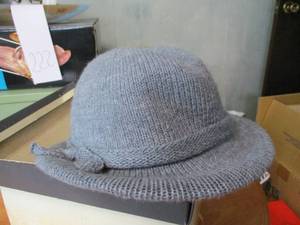 lot 232 image: Daytons Hat...