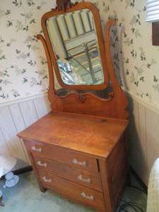 lot 247 image: Vintage Dresser...