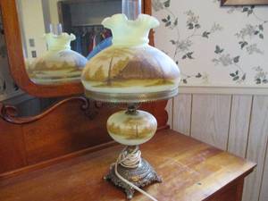 lot 249 image: Vintage Lamp...