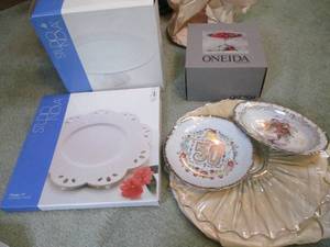 lot 258 image: 6 Pieces of Glassware...