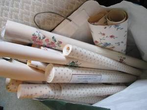 lot 259 image: Misc Vintage Wallpaper...