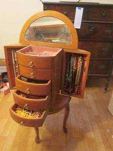 lot 60 image: Large Jewelry Box on Legs