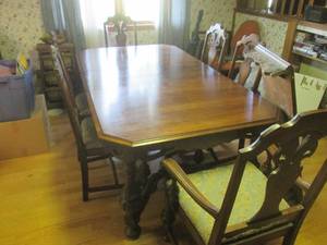 lot 79 image: Large Vintage Wood Dining Room Tabl...