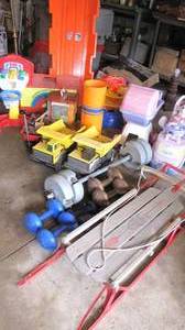 lot 814 image: Huge lot of mostly vintage toys - w...