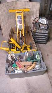 lot 9 image: Cub Cadet Mower Lift