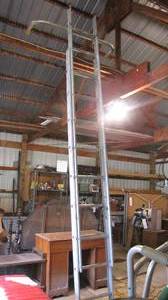 lot 15 image: Huge Extension Ladder