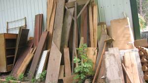 lot 862 image: A whole Lot of Lumber, Take what you want.