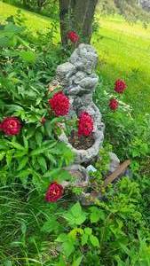 lot 455 image: Large water fountain in side garden...