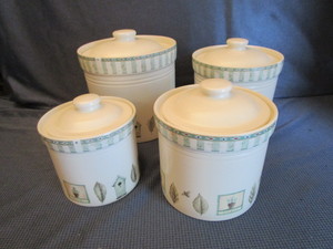 lot 16 image: Pfatzgraff Canister Set