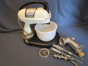 lot 19 image: Stand Mixer & Grinder Attachment