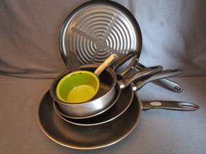 lot 21 image: Griddle & Fry Pans