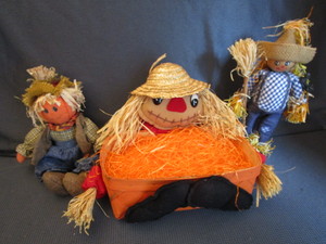 lot 22 image: Scarecrow Basket