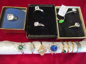 lot 54 image: Costume Jewelry - Rings