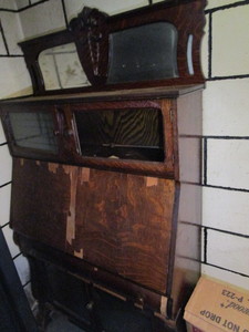 lot 10 image: Dropfront Desk