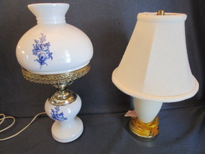 lot 78 image: Table Lamps