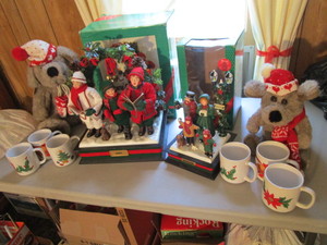 lot 95 image: Christmas Decorations